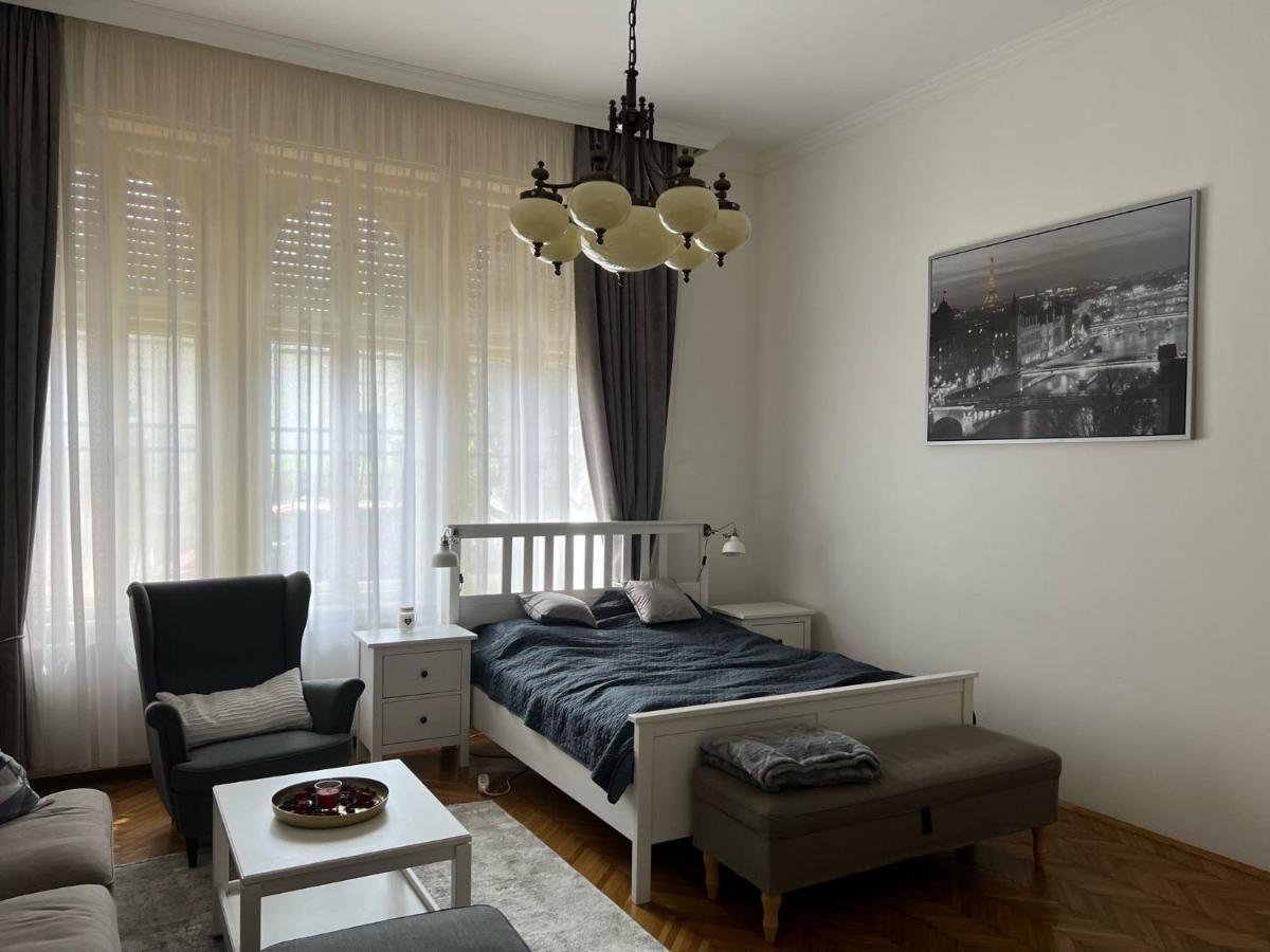 Sun City Apartamento Szeged Exterior foto
